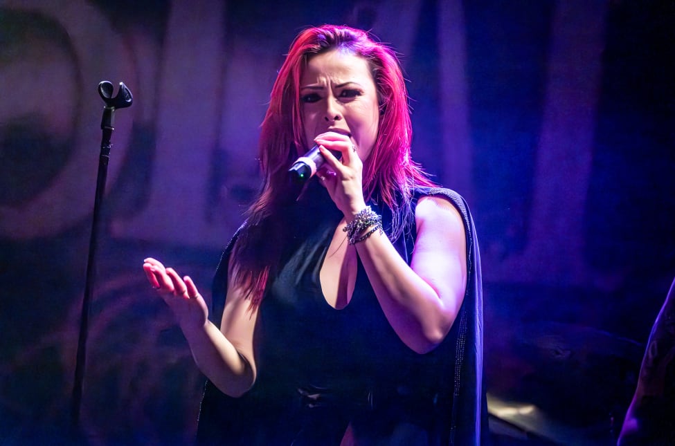 Mizuho Lin, Semblant